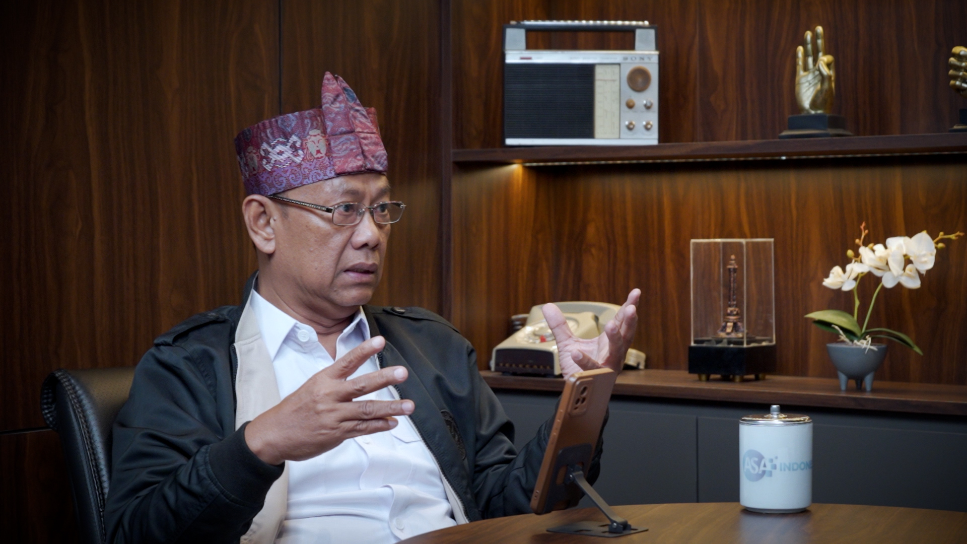 Home master selamat ginting.00 08 53 02.still002