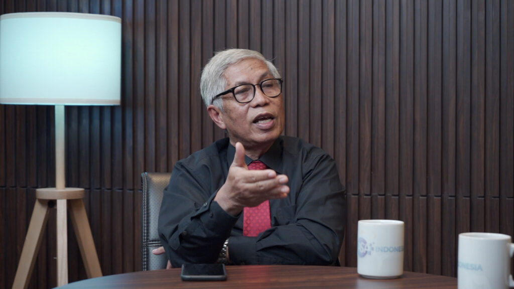 c0004.00 25 16 36.still006