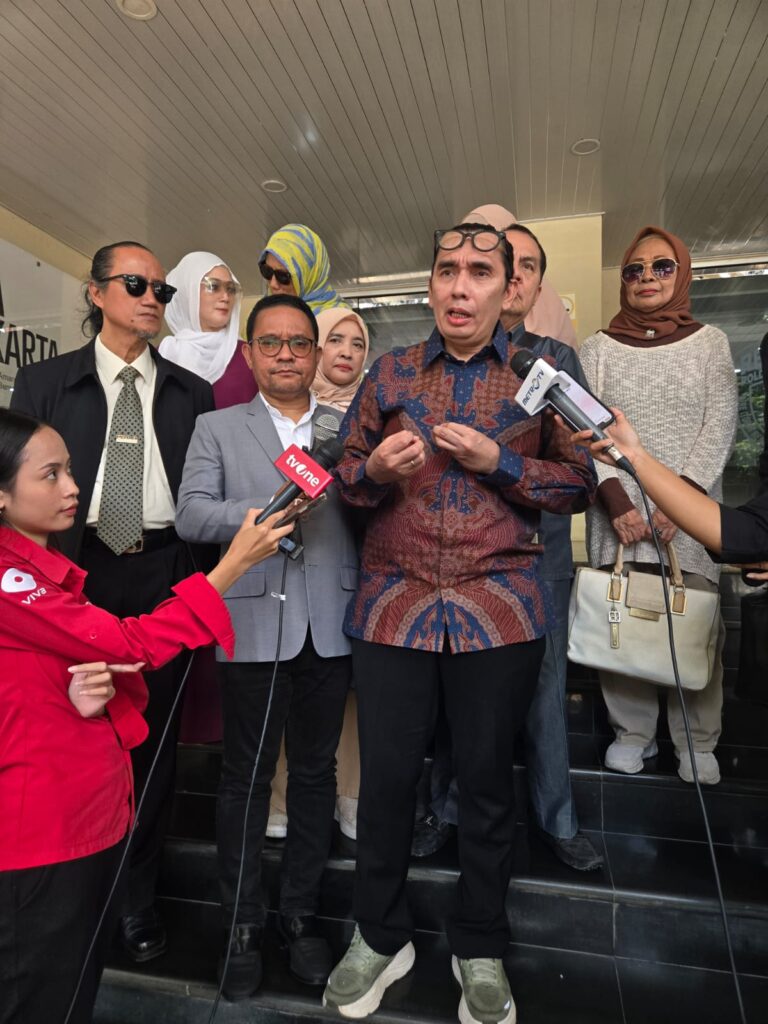 Ijazah Tidak Memiliki 'Perasaan' atau 'nama baik'. Kasus Ijazah Jokowi Murni Perdebatan Administratif, Bukan Penghinaan Personal. whatsapp image 2026 02 25 at 11.26.25