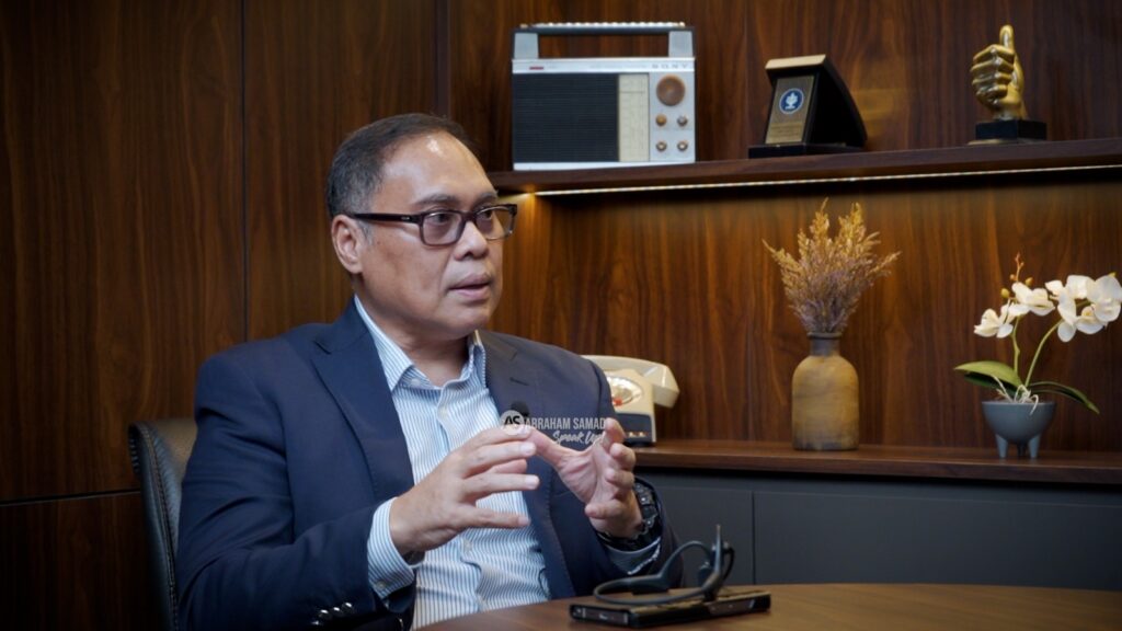 Prof. Hikmahanto : Perjanjian Dagang dengan AS Tidak Setara, DPR Harus Tolak Ratifikasi! whatsapp image 2026 03 04 at 12.55.13 (4)