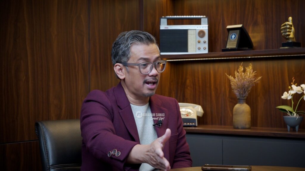 Prof. Sulfikar : Proyek MBG Ambivalen: "Tujuan Sosialis, Cara Kapitalis" whatsapp image 2026 03 09 at 10.14.38