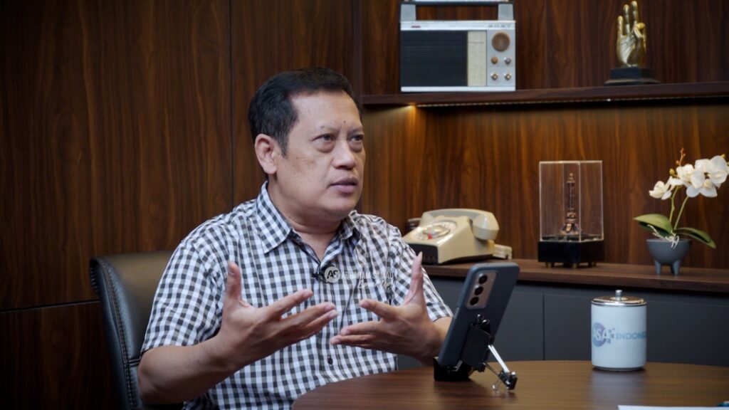 Konspirasi di Balik Palu Hakim: Lukas Luwarso Bongkar Pola 'Kran Pengendali' Kasus Hukum Tokoh Kritis whatsapp image 2026 01 05 at 10.22.09
